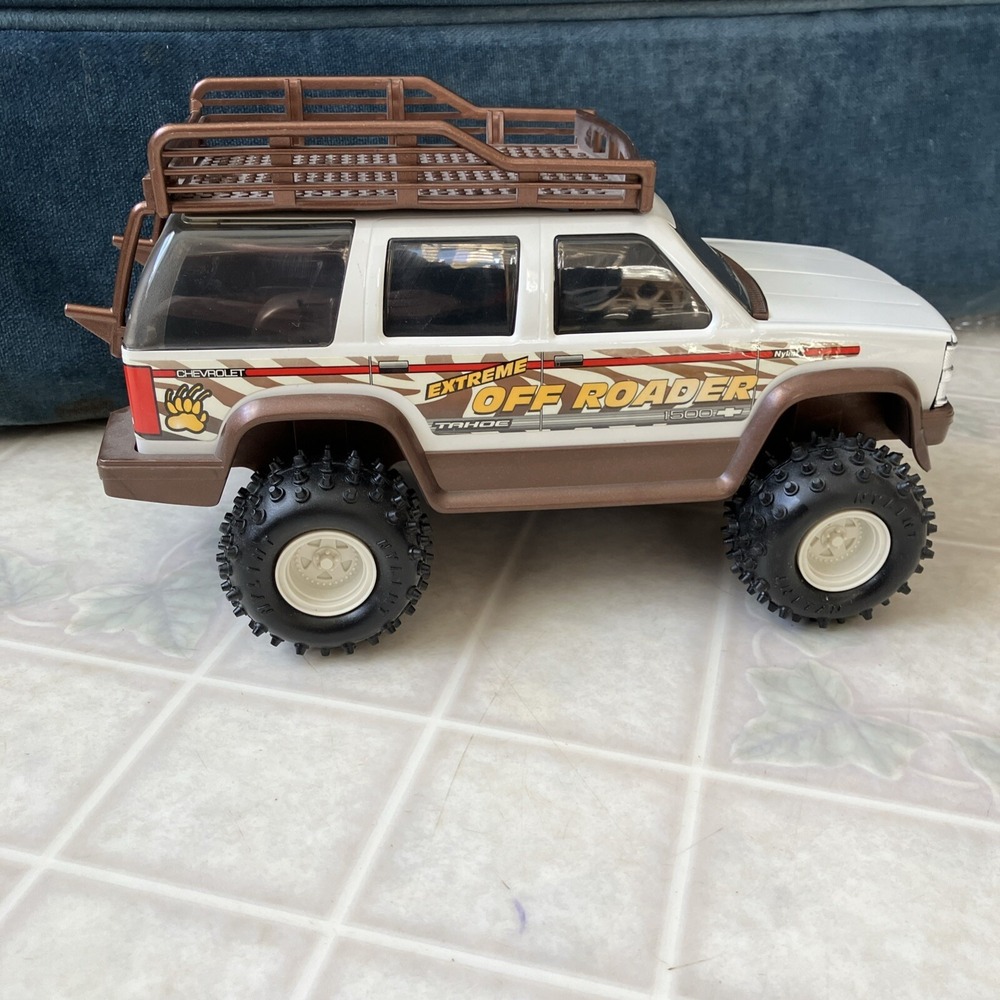 Nylint Chevy Tahoe 1500‎ Extreme Off Roader 4 X 4 NICE Cream White/ Brown 1996